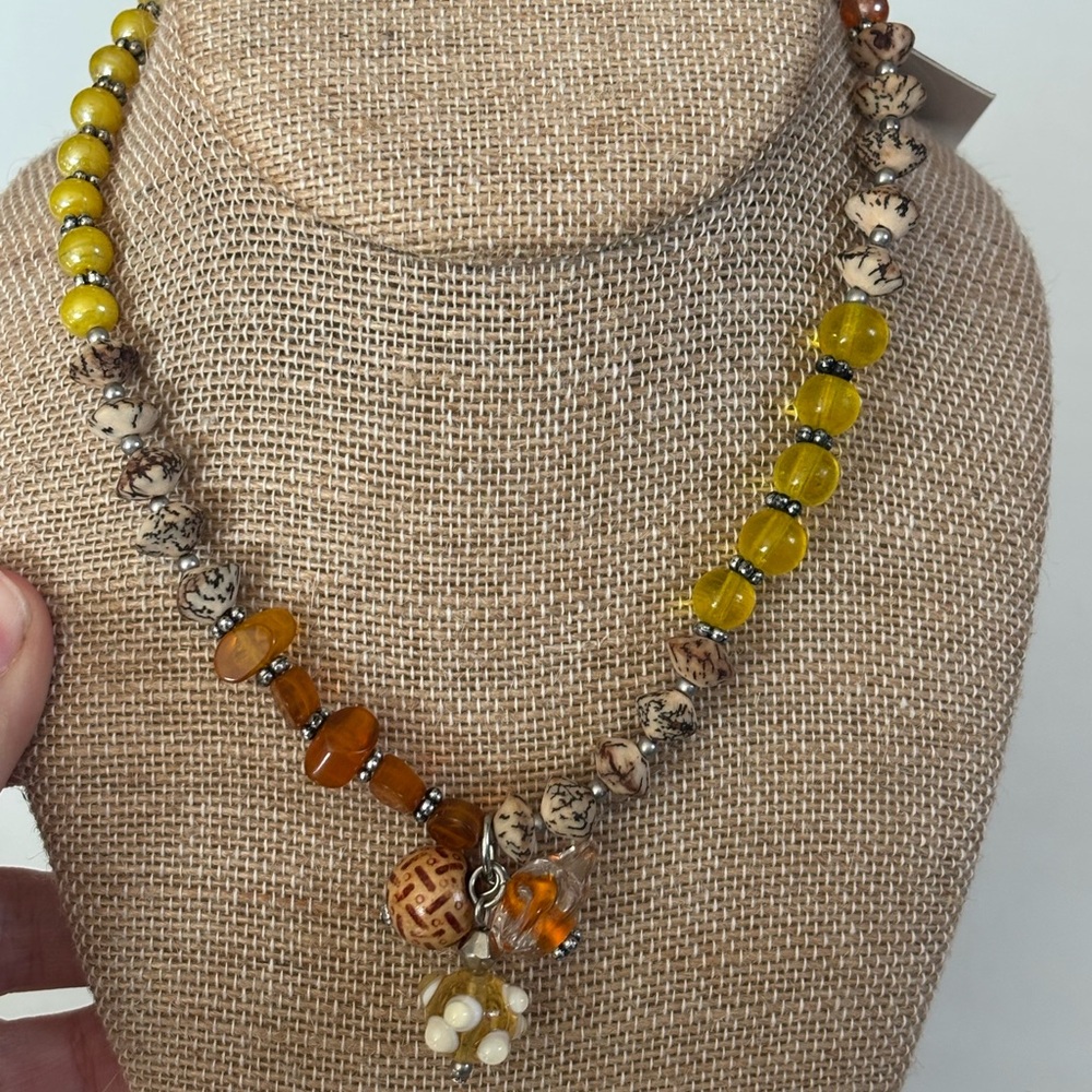 Water & Wave Regala Havana statement necklace